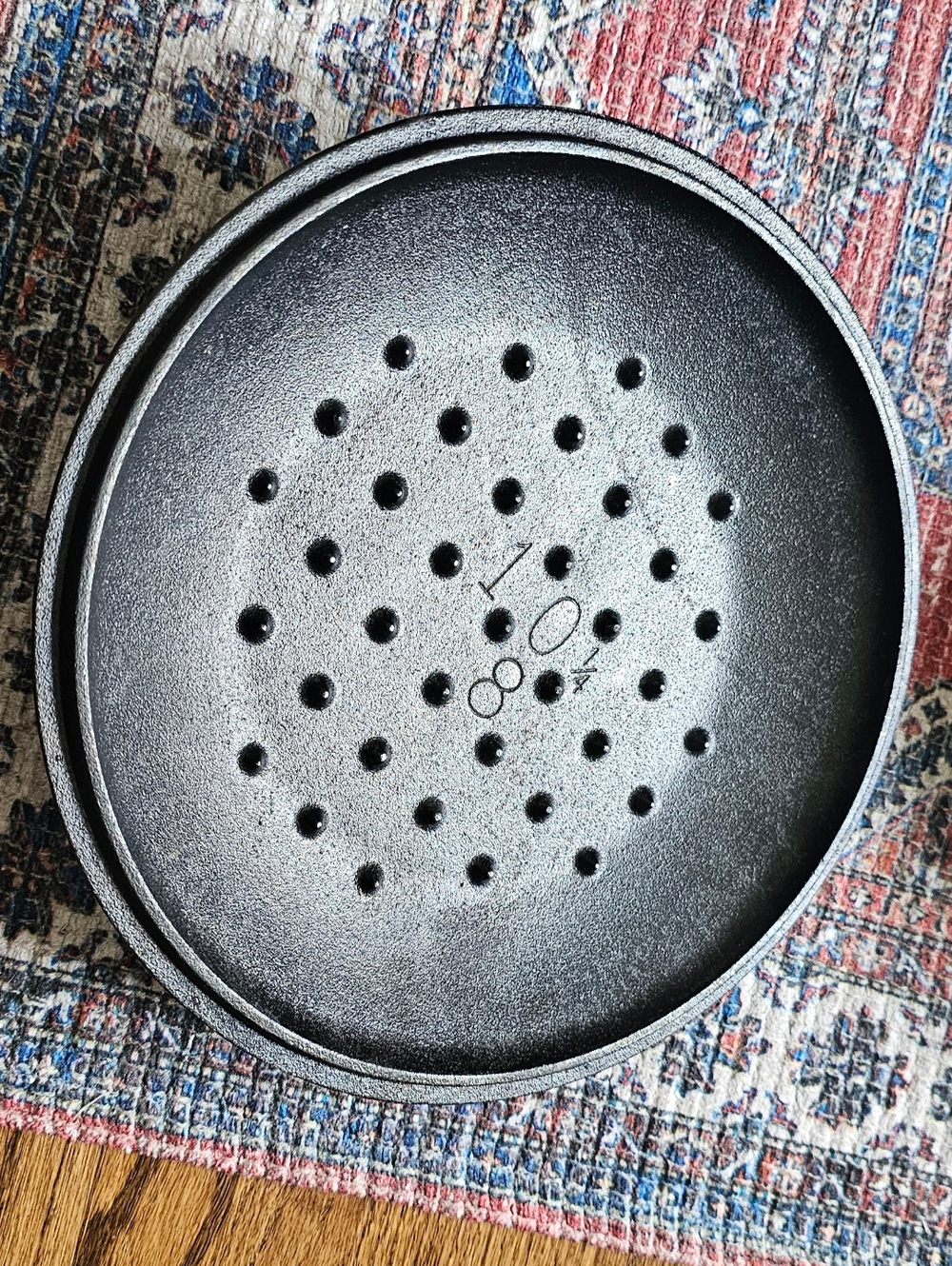 Lodge 5qt Black Cast Iron Dutch Oven with Lid: Tarnish & Rust-Resistant - Picture 5 of 5